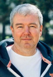 Александр Робак