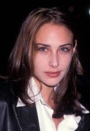 Claire Forlani