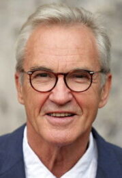 Larry Lamb