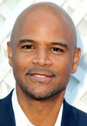 Dondré Whitfield
